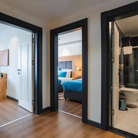 Berlin 4*
